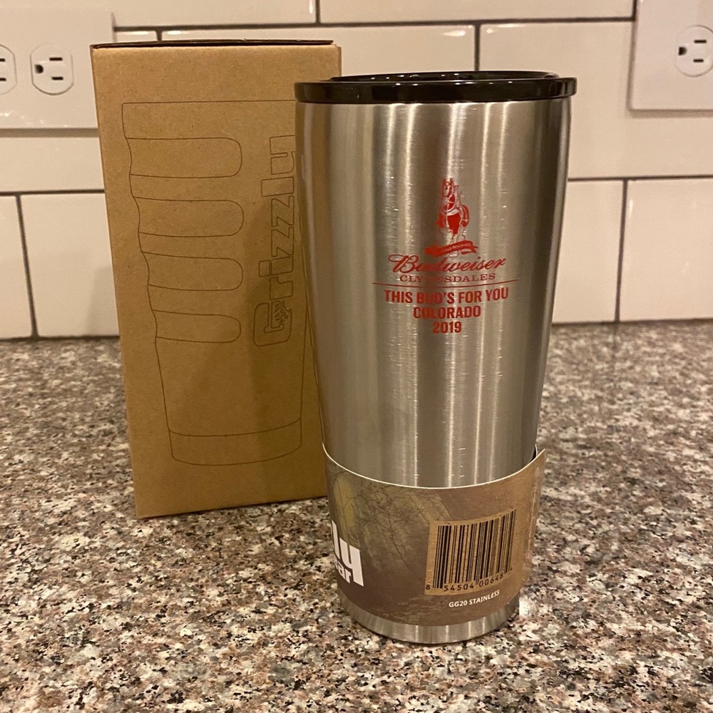 Budweiser Clydesdale Grizzly 20 oz Metal Grip Mug